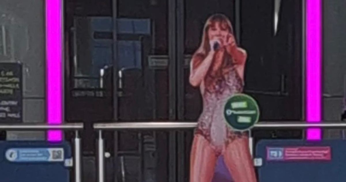 Taylor Swift stolen from Dublin Airport swiftly returned after warning issued to thief