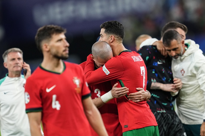 Portugal veterans Ronaldo, Pepe deliver tears