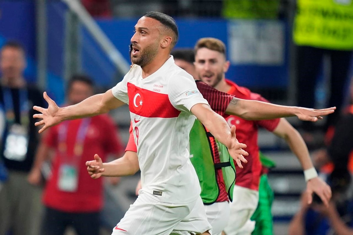 Turkey reaches Euro 2024 knockout round and eliminates Czech Republic in 2-1 win