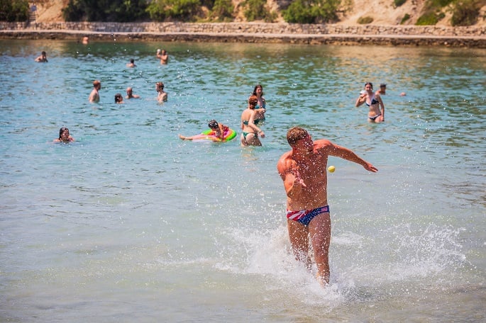 Southern Europe swelters in scorching temperatures