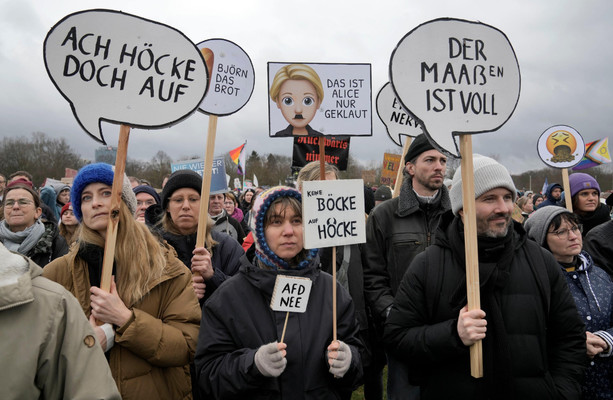 At least 150,000 turn out in Germany to protest against the far right