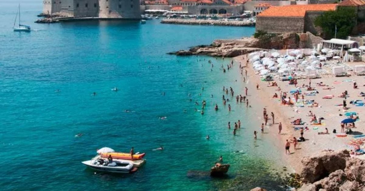 Foreign Office warns UK tourists in Croatia over 'checks' and says 'follow rules'