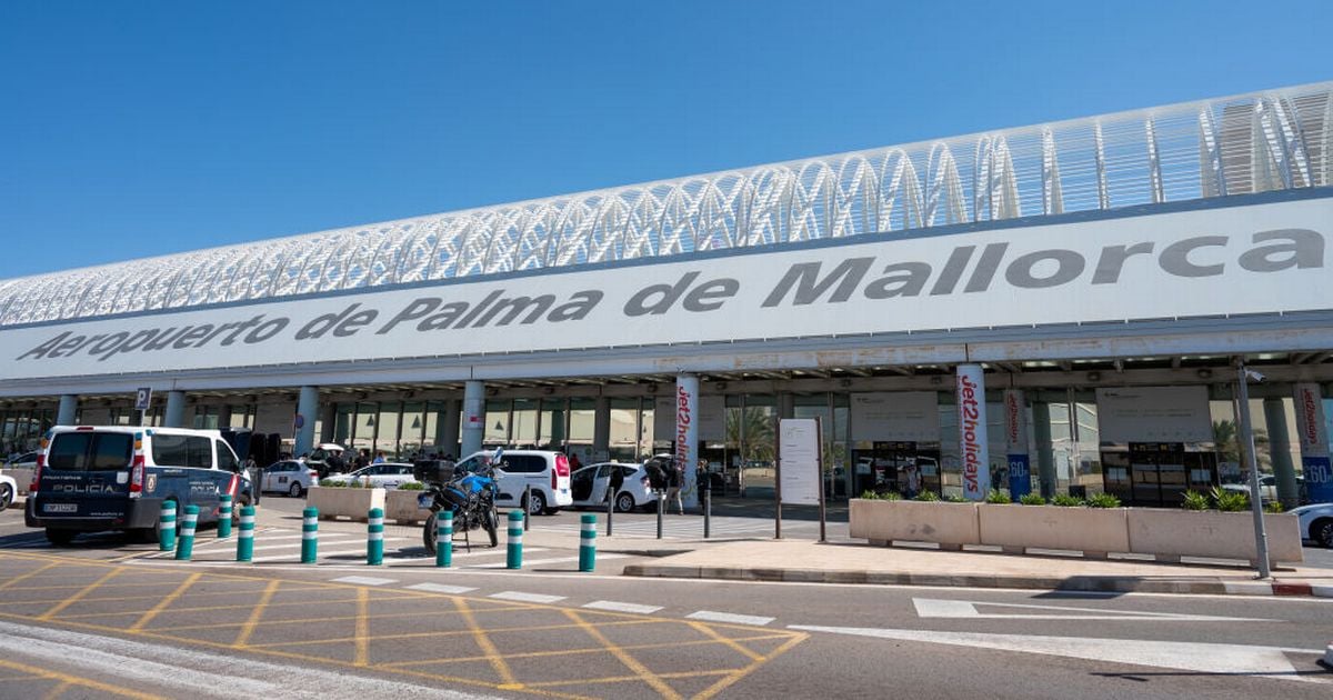 'Chaos' for UK tourists in Spain as IT failure causes huge queues at airports