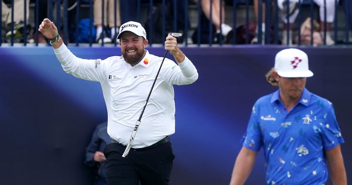 Shane Lowry leads Open as he refuses to be deterred by windy Troon