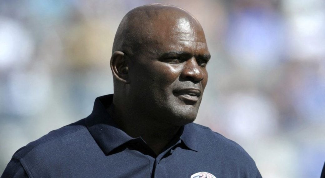 Hall of Famer Lawrence Taylor charged with failing to update address on sex offender registry