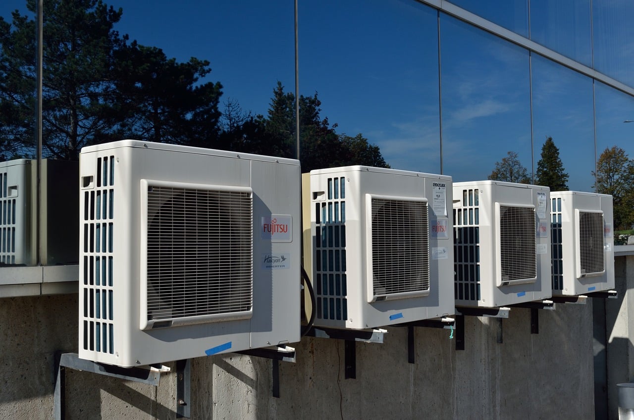 MPs wrangle over AC units in schools