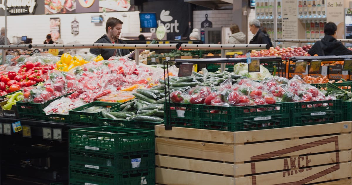 Czech food prices fall most rapidly in EU