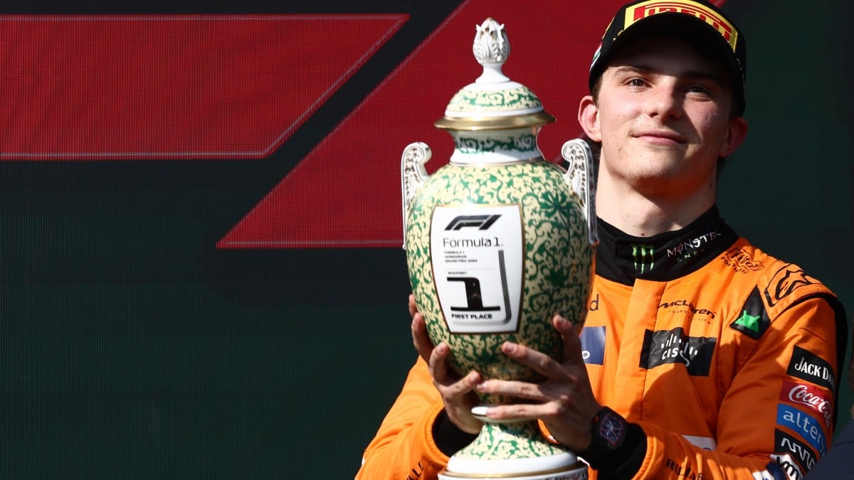 Piastri wins first F1 race after Norris obeys team orders in 1-2 for McLaren at Hungarian GP