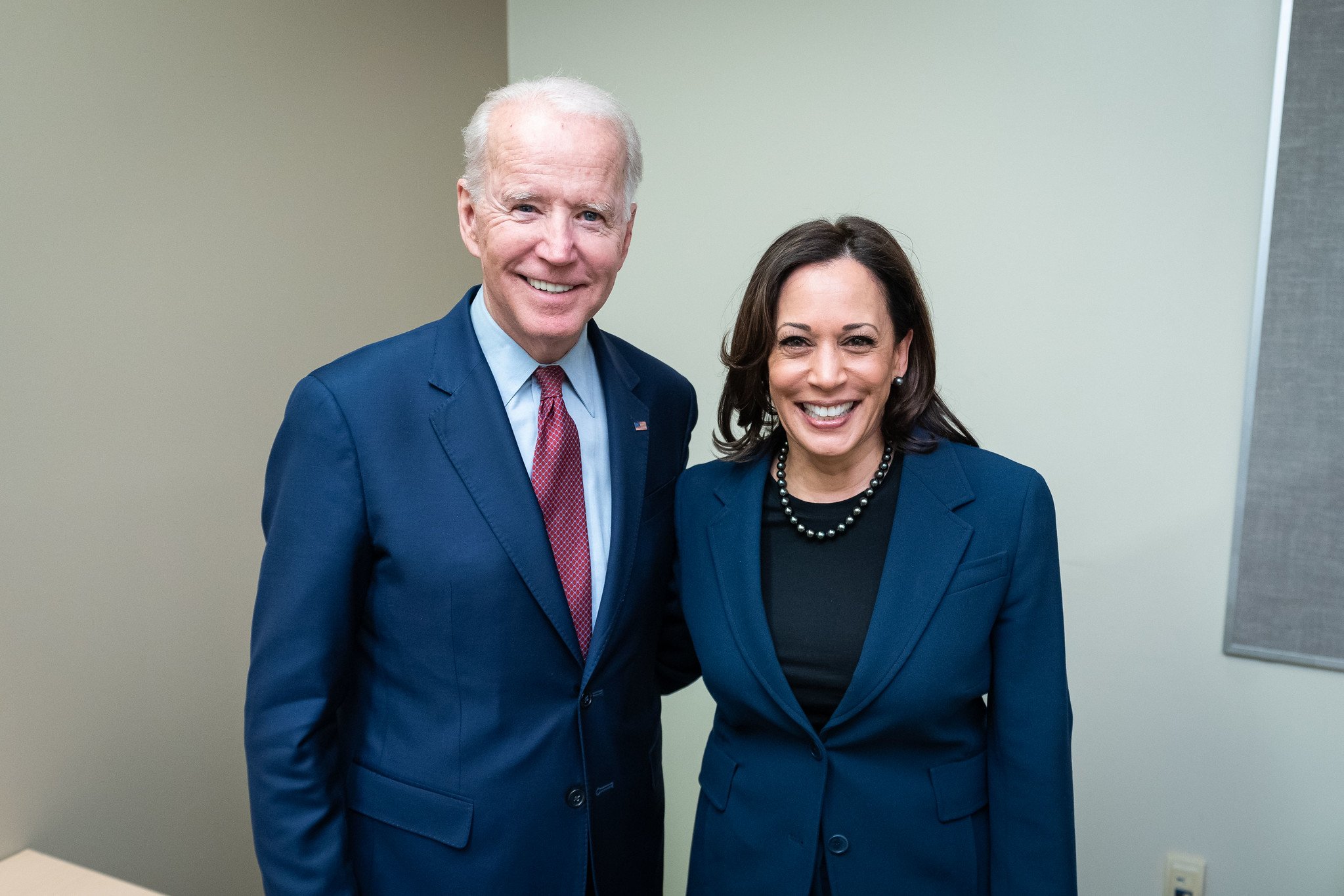 Prepping for a fight, N.Y. Dems, leaders lineup for Kamala