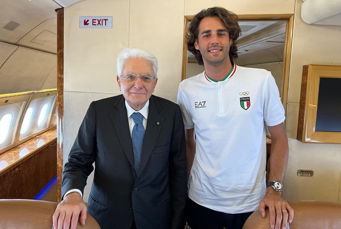 Mattarella meets Italian Olympians in Paris