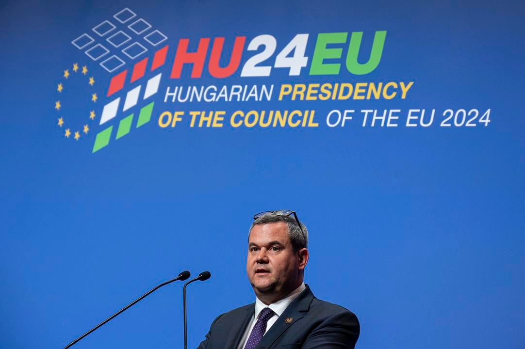 EU ministers discuss important issue in informal meeting in Budapest