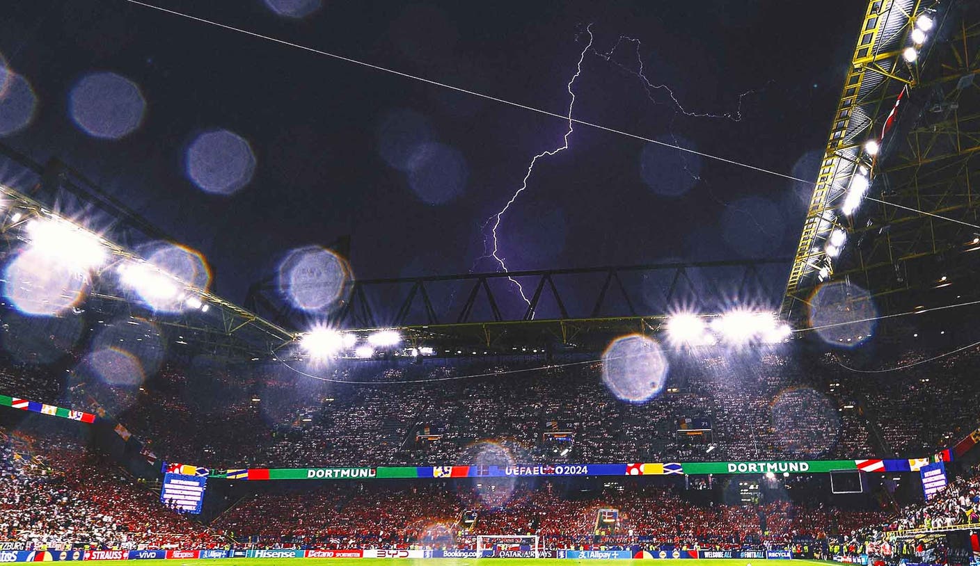 Euro 2024: Germany vs. Denmark interrupted by dazzling lightning storm