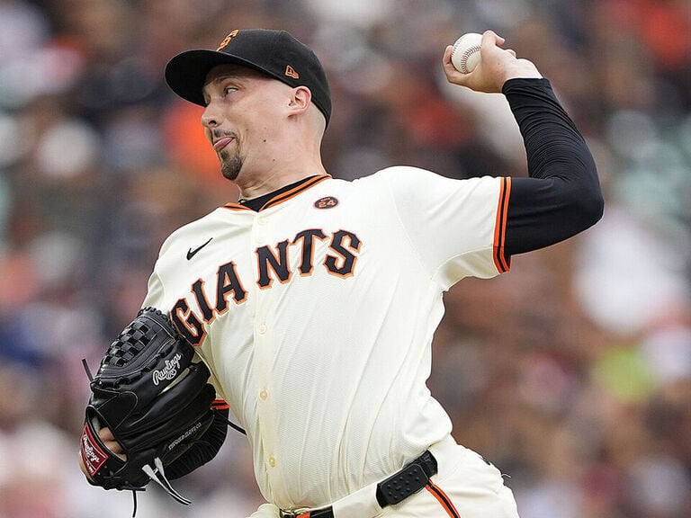 Giants' Snell Ks career-high 15 with trade deadline looming
