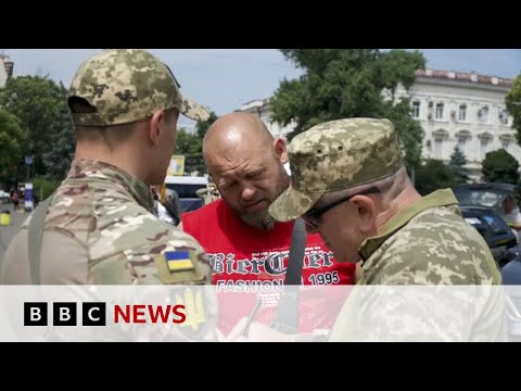 Ukraine conscription deadline set to run out | BBC News