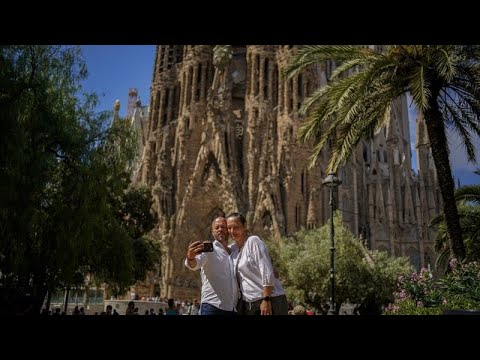 Thousands protest in Spain&#39;s most visited city against over-tourism