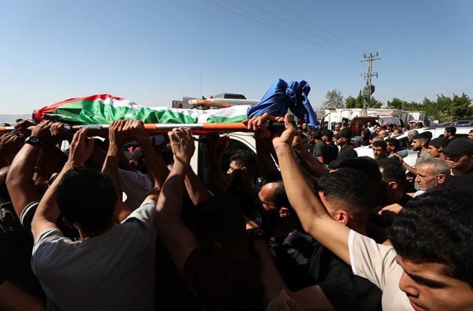 10 Palestinians killed by Israeli army in West Bank