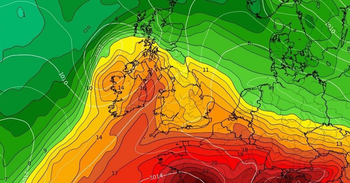 Weather forecaster pinpoints day 'very warm air' could spread over Ireland