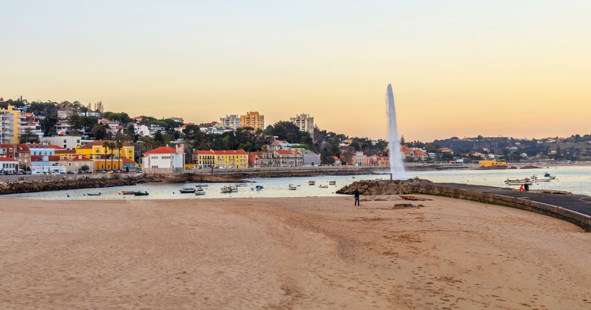 Tourists holidaying in Portuguese seaside town will have to pay new tax