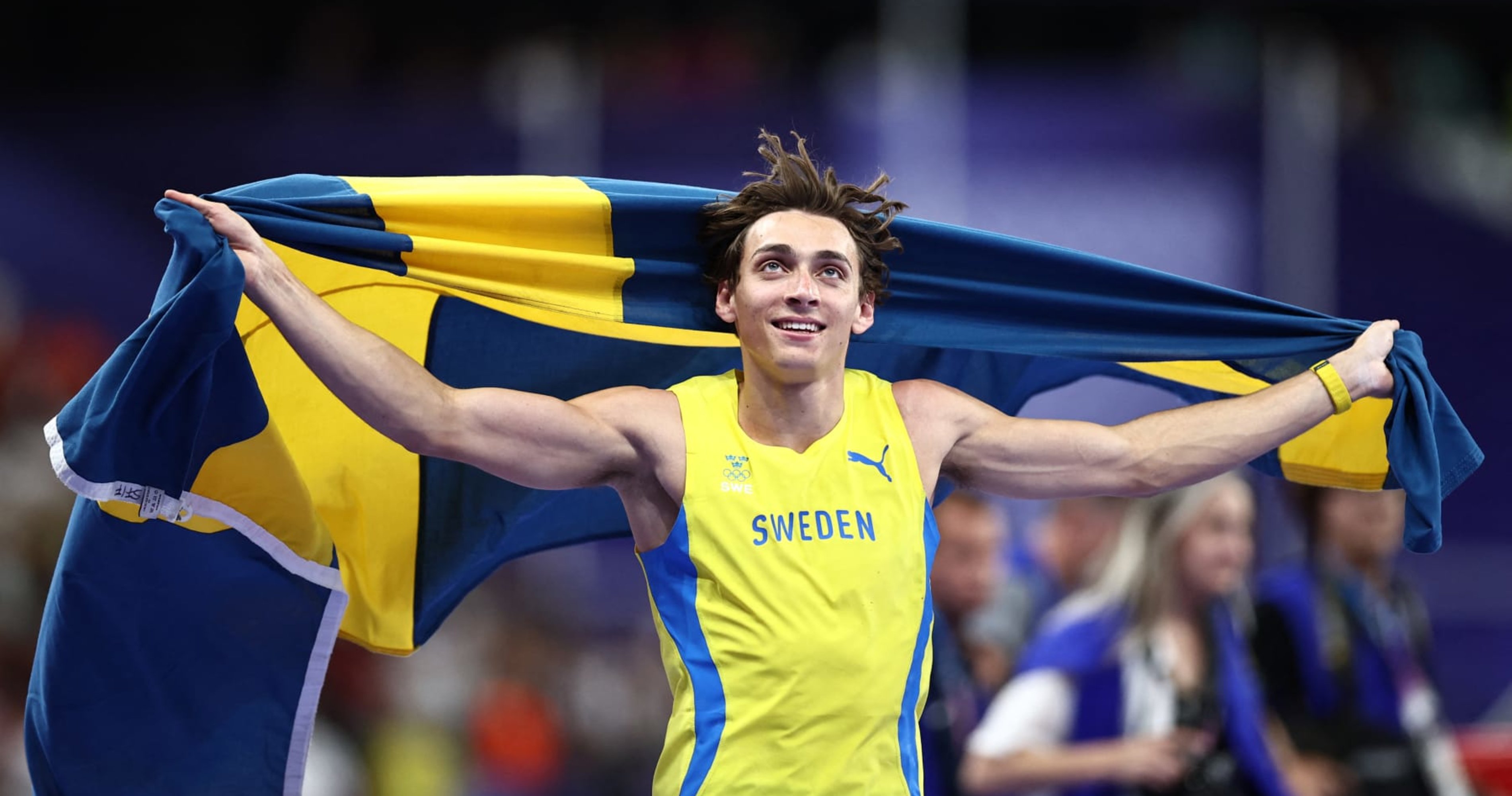 Sweden's Mondo Duplantis Sets Pole Vaulting World Record at 2024 Olympics, Wows Fans