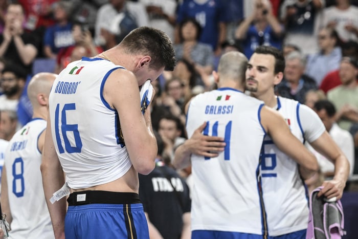 Italian men's volleyball team defeated by France