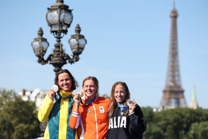 Taddeucci wins Olympic 10km marathon swimming bronze