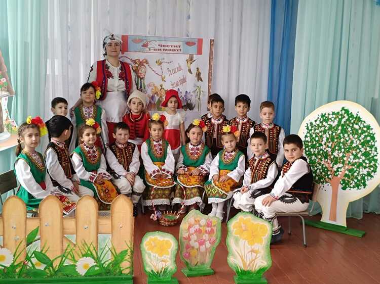 Bulgaria Provides BGN 212,500 for 27 Educational and Cultural Projects in Taraclia