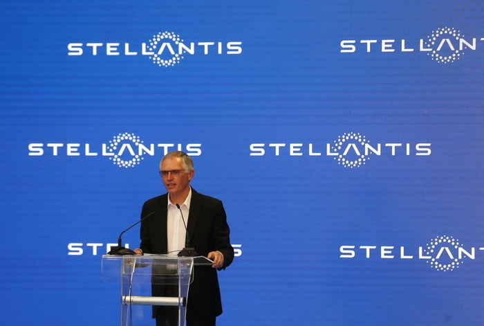 '25,000 jobs in Stellantis, related firms at risk' - union