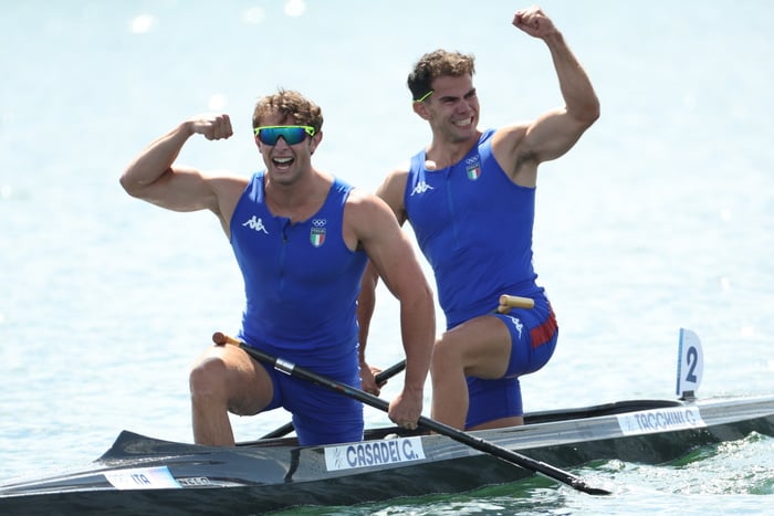 Italy wins silver medal in men's canoe double 500m race