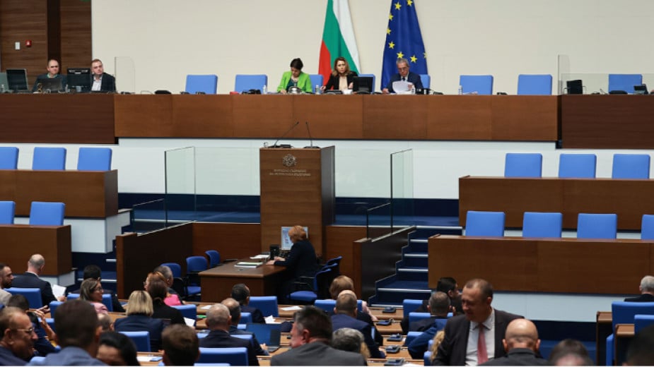 Parliament ratifies memorandum between Bulgaria and Romania on military cooperation