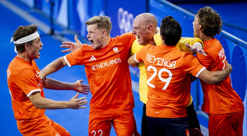 Dutch men's hockey team beat Germany to win gold for first time in 24 years