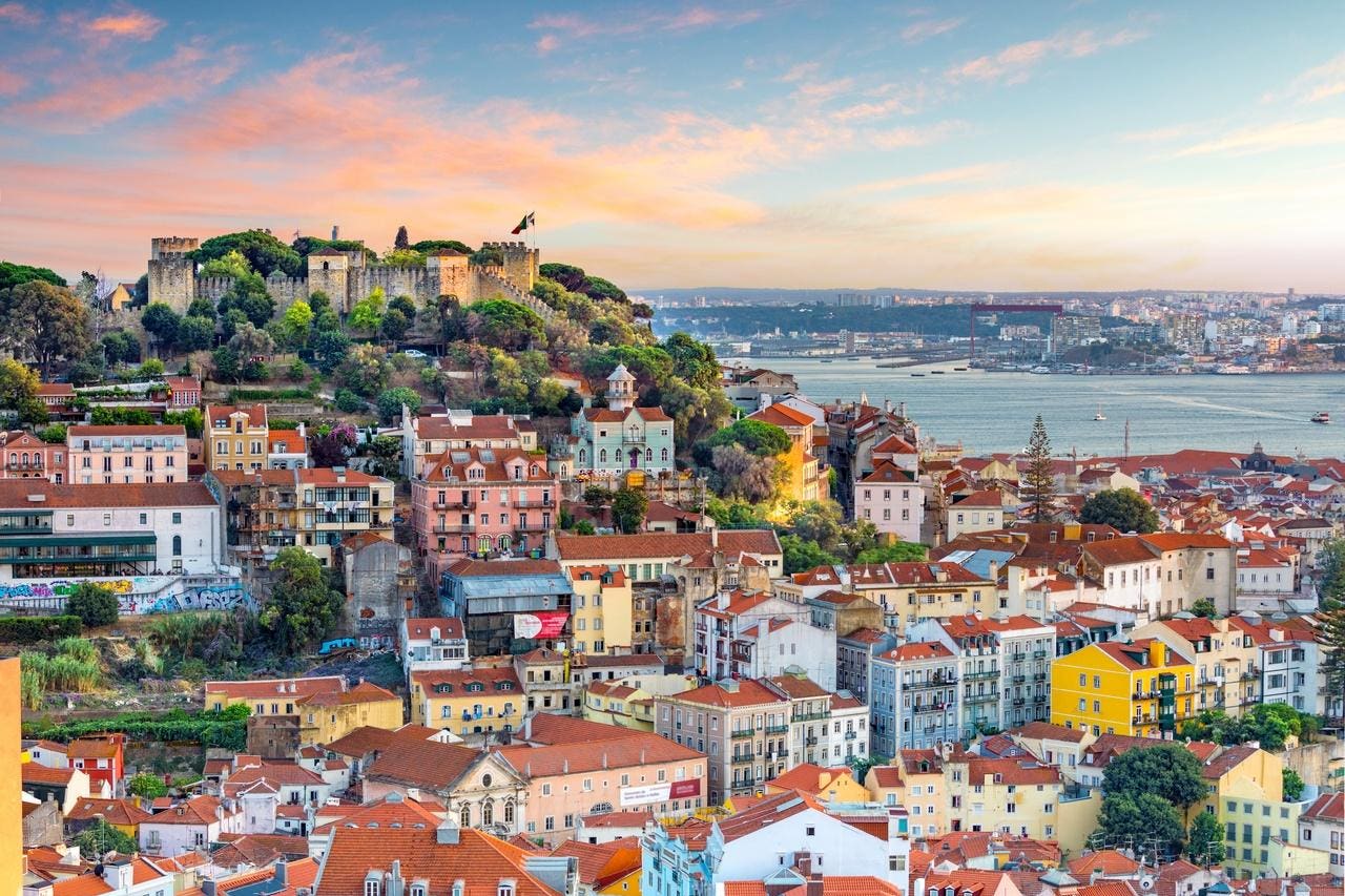 7 Things Expats Wish They Knew Before Moving To Portugal