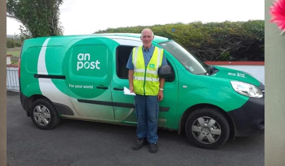 Local postman Thomas Loughlin delivers his last letter in Ballyshannon