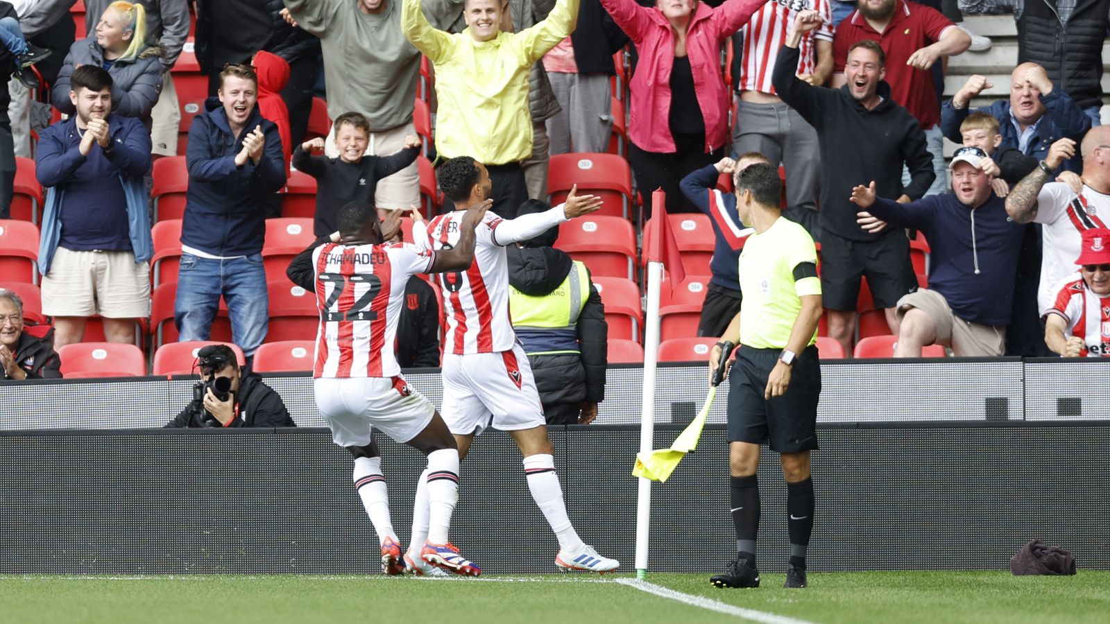 Stoke City 1-0 Coventry City: Lewis Baker scores late to secure opening win for the Potters