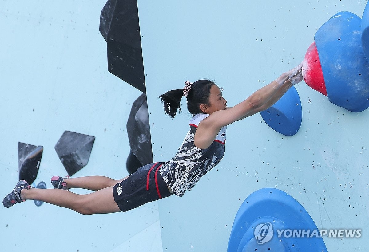 (LEAD) (Olympics) Seo Chae-hyun finishes 6th in women's sport climbing