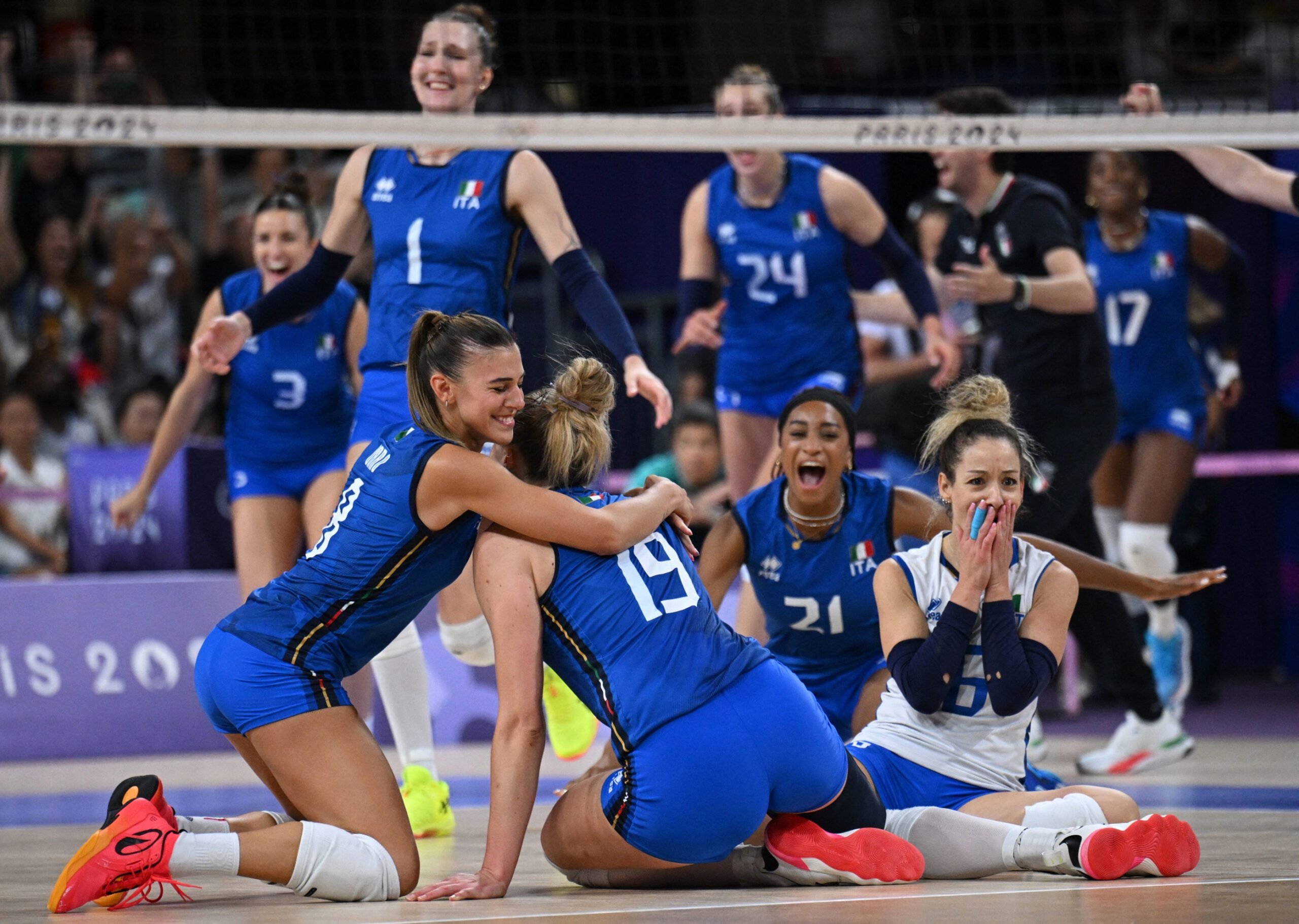 Italy crushes US to bag Olympic women's volleyball gold