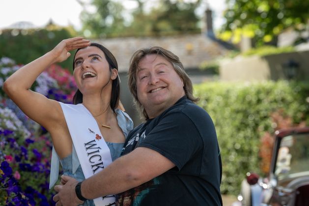 Rose of Tralee 2024 hopefuls begin journey to Kerry with tour of country