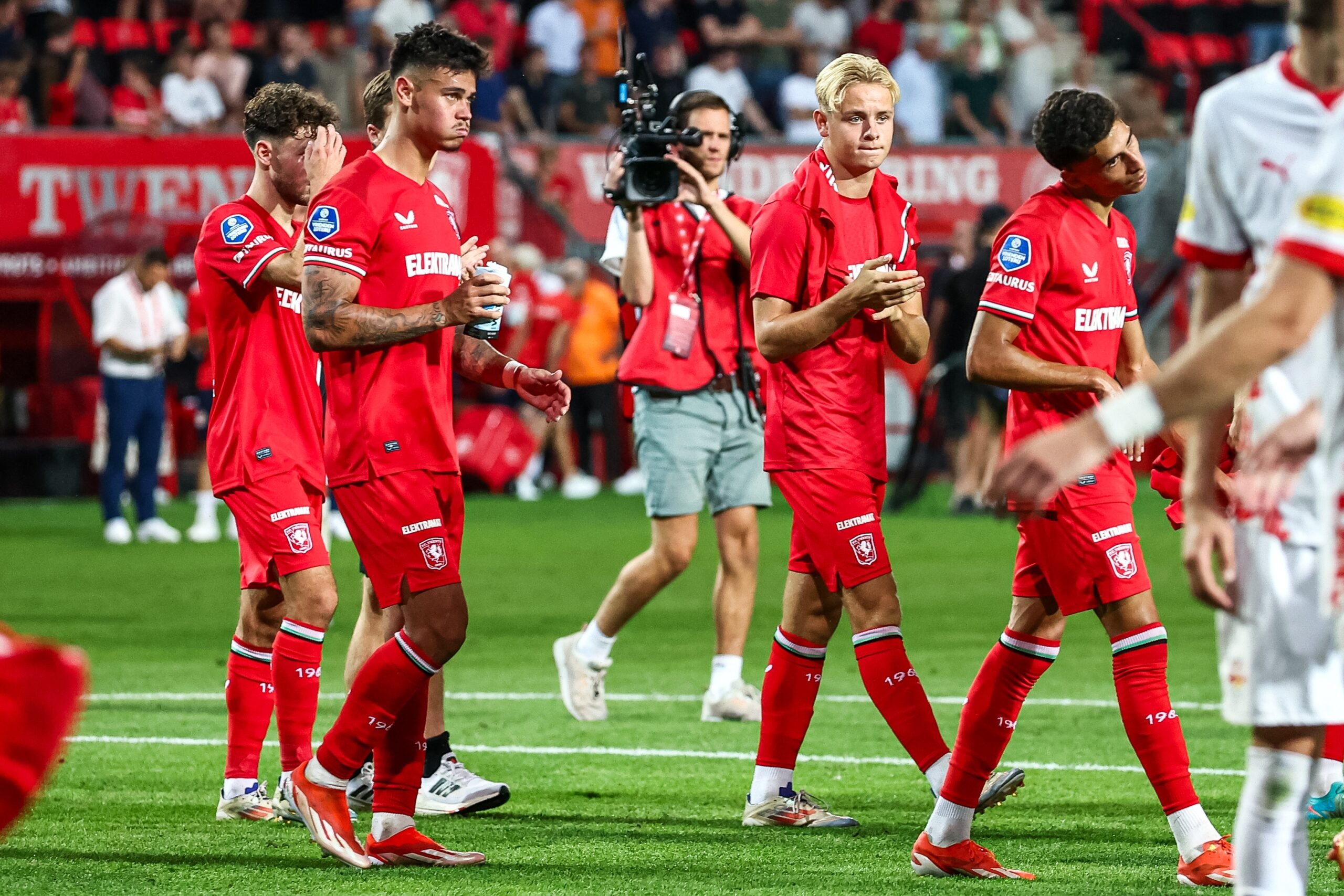 Twente draw against Salzburg but are out of Champions League