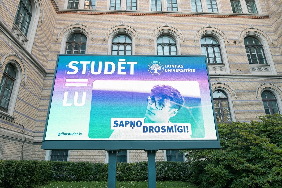 Thousands of foreign students welcomed at Latvian universities