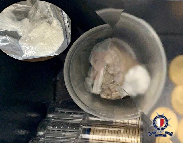 Police arrest two men over drug trafficking