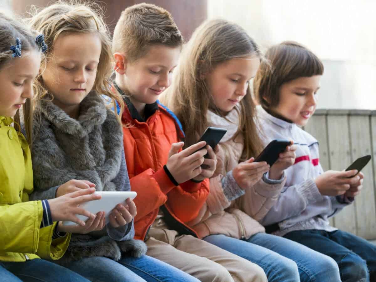 Sweden Advises Against Smartphones for Kids Under 2