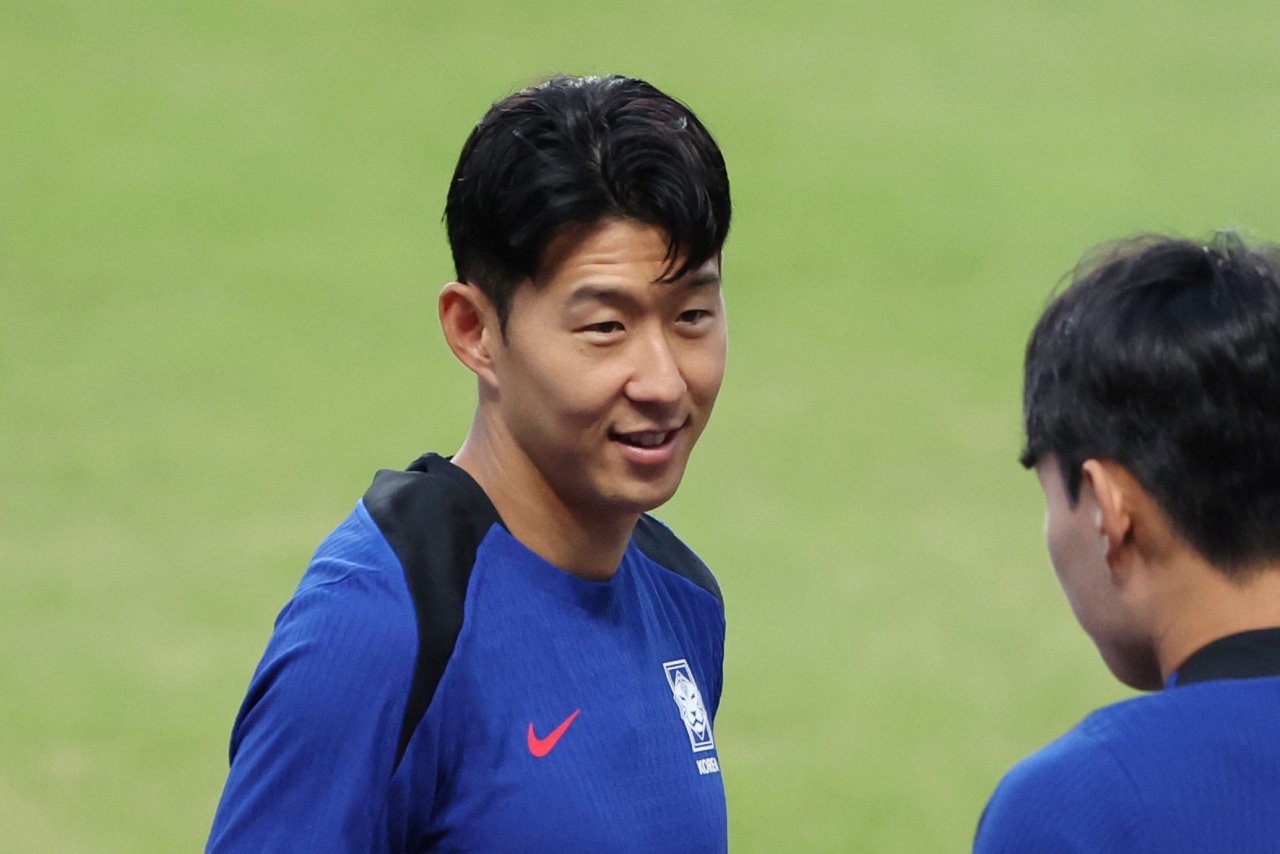 Son Heung-min earns 128th cap, alone in 4th on all-time S. Korean list