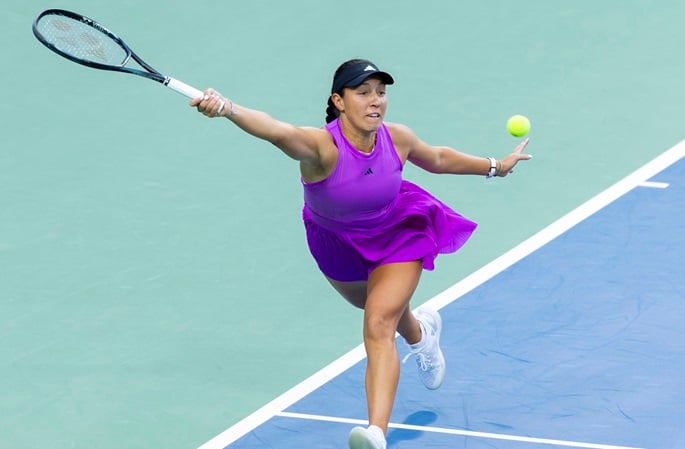 Pegula upsets Swiatek, Sinner cruises into US Open semifinals