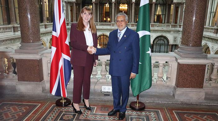 In meeting with British counterpart, Deputy PM Dar underscores strong Pak-UK ties