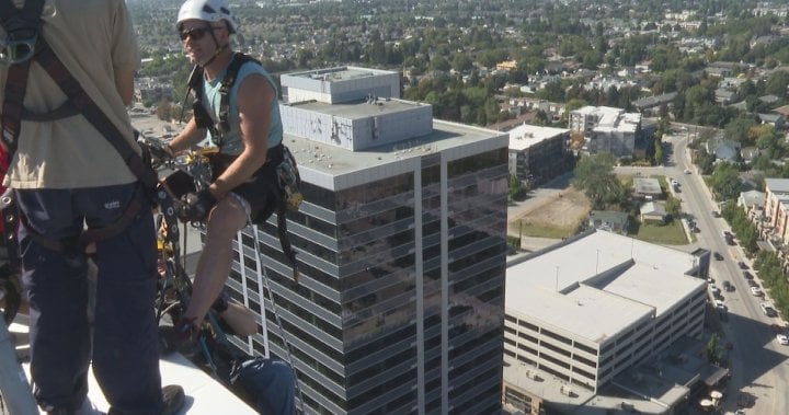 Fearless fundraisers rappel down Kelowna tower for Easter Seals Drop Zone - Okanagan