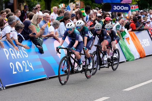 Katie-George Dunlevy and Linda Kelly earn Paralympics silver medal but pipped for gold in final moments of B Road Race