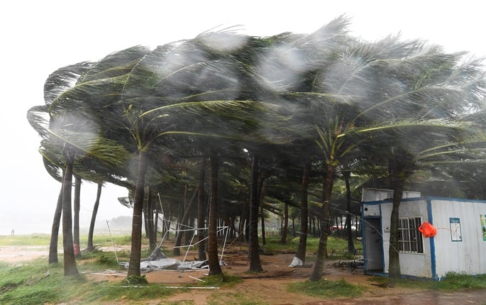 Super Typhoon Yagi makes 2nd landfall in China, 1m residents relocated