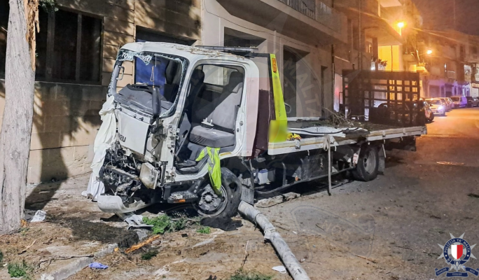  Man, 28, in critical condition after crashing small truck into a tree 