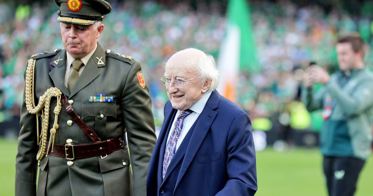 President Michael D Higgins' arrival on to Aviva Stadium pitch delayed by England fan