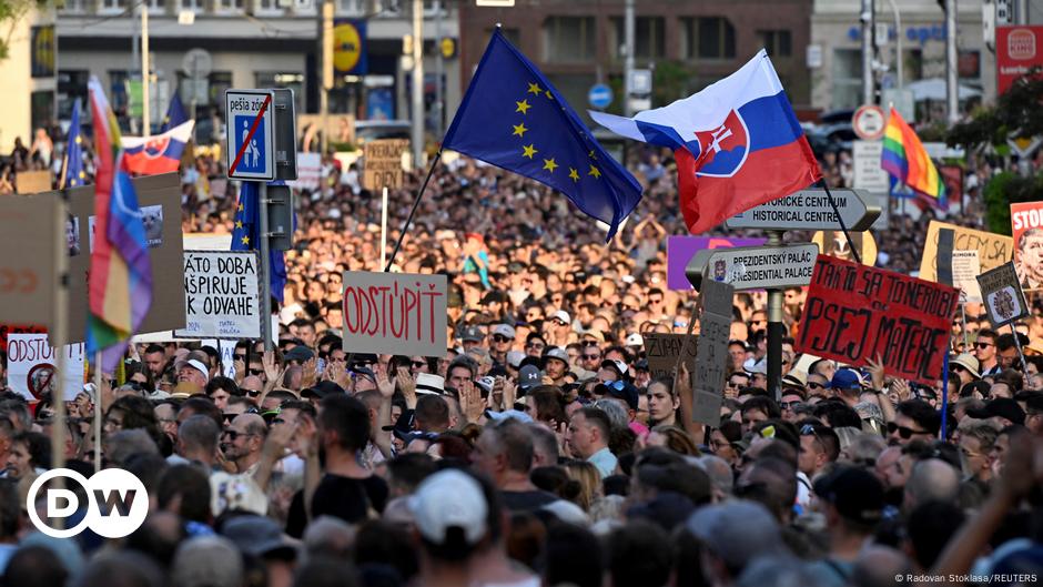 Slovakia: Ongoing protests against increasingly authoritarian government