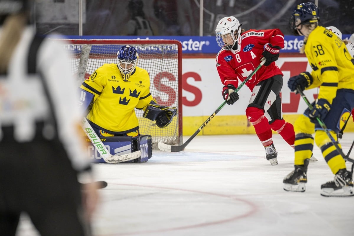 Czechia, Sweden Win Women's Euro Hockey Tour Openers